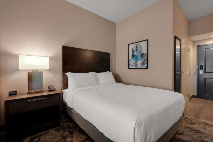 Room 34 of 50