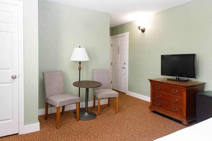 Room 54 of 82