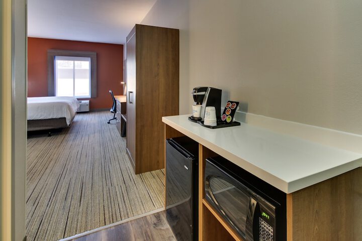 Room 44 of 81