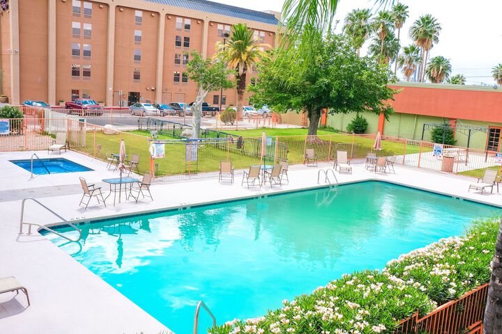 Pool 7 of 33