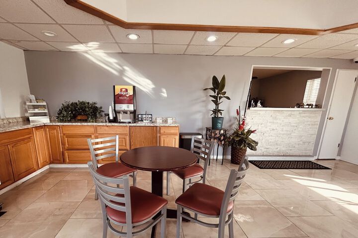 Residential Suites Blue Springs by Hotel O I 70