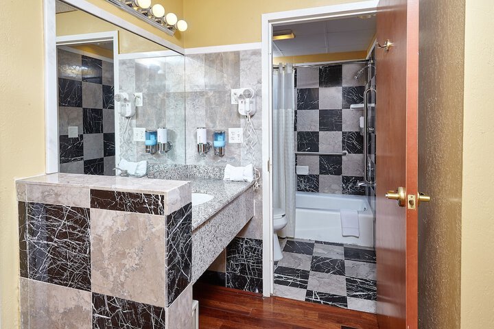 Ocean Inn and Suites