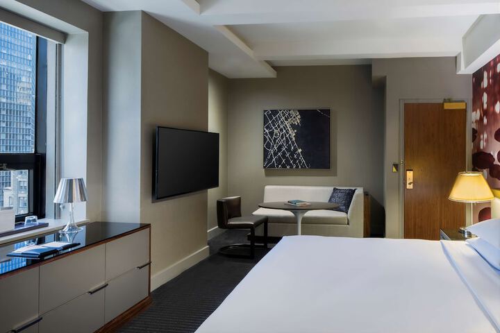 Room 70 of 124