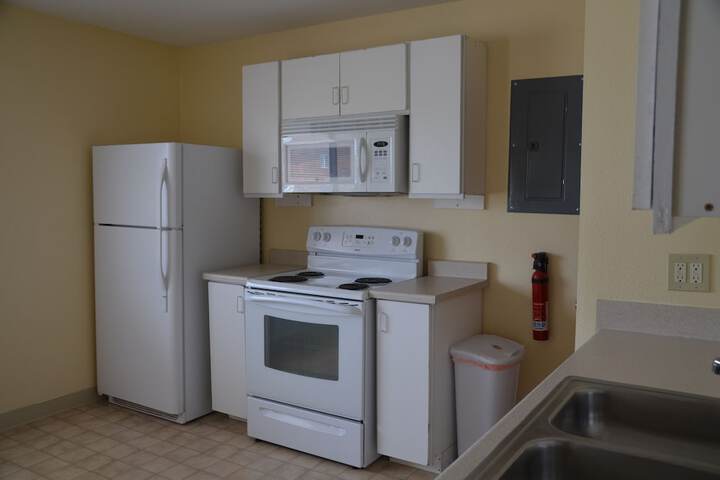 Room 9 of 38