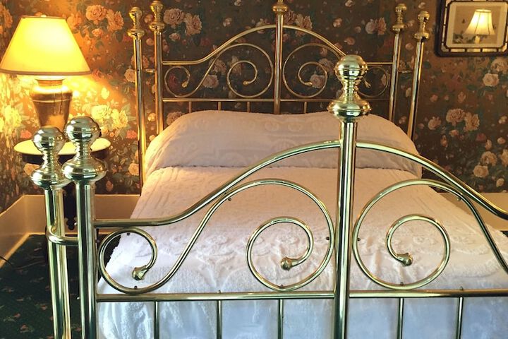 Room 46 of 49