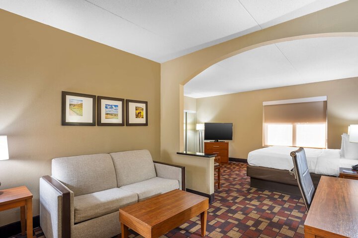 Room 14 of 32
