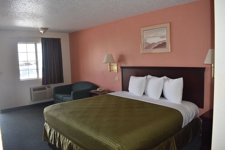 Room 7 of 17