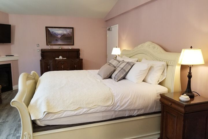 The Lady MacDonald Country Inn