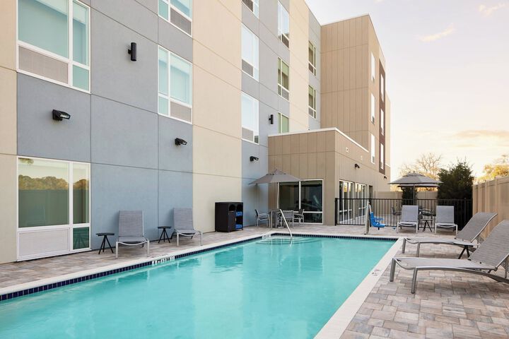 Pool 4 of 34