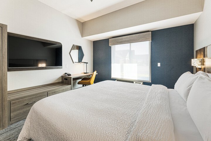 Holiday Inn Express & Suites Buford NE - Lake Lanier by IHG