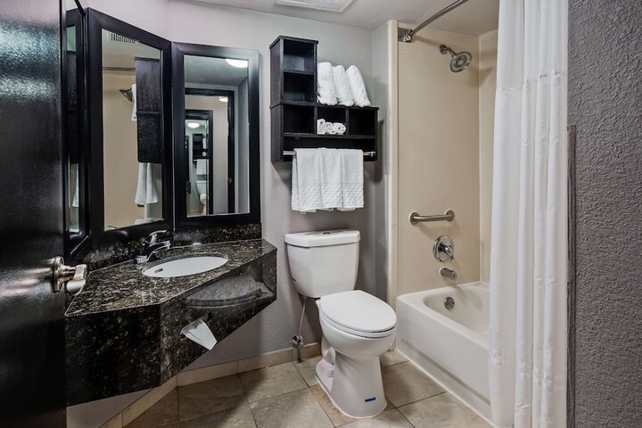 Comfort Inn & Suites Carrollton