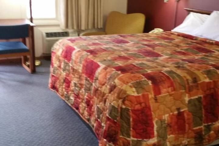 Room 24 of 25