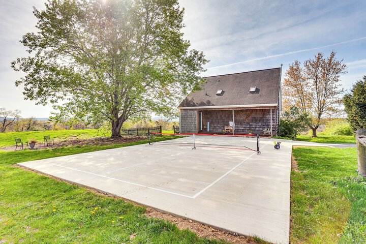 Rural Dutch Country Retreat - Private Hot Tub