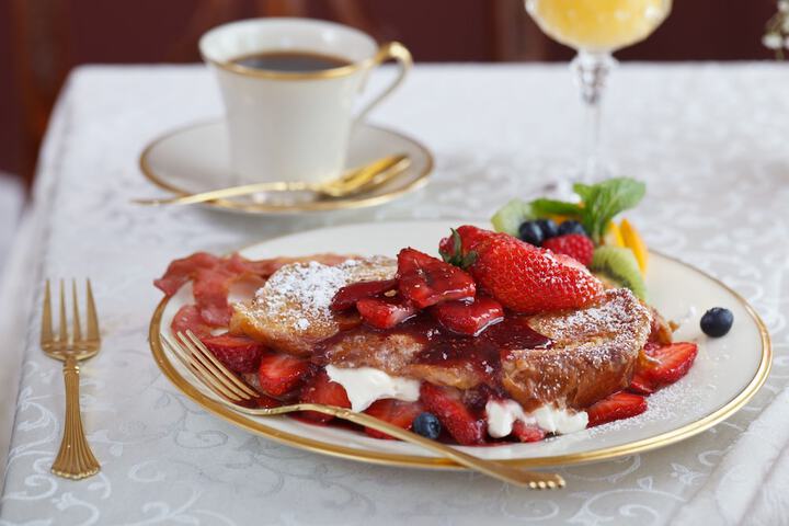 Breakfast/Coffee Service 73 of 77