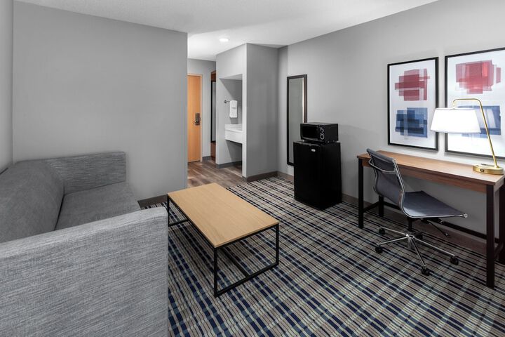 Room 35 of 64