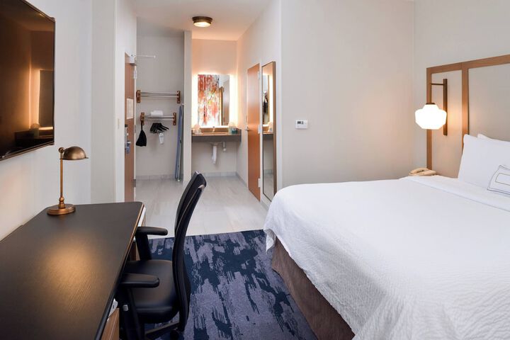 Fairfield Inn & Suites by Marriott Arlington Six Flags