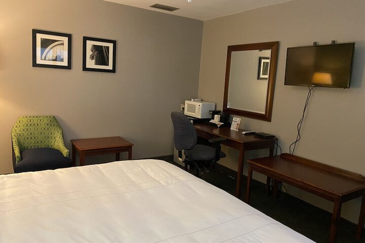 Room 22 of 50
