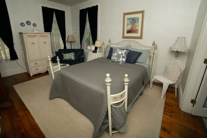 Room 22 of 51