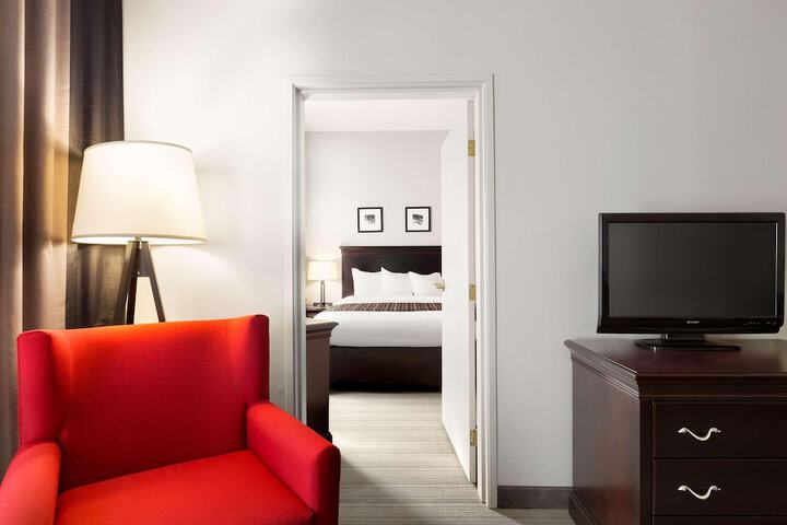 Room 13 of 29