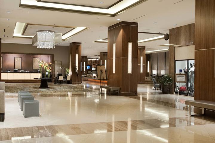 Renaissance Dallas Addison Hotel