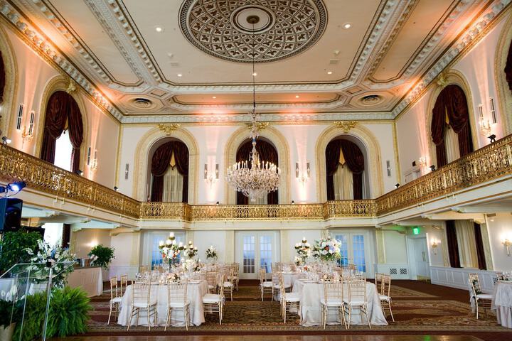 Ballroom/Hall 122 of 134