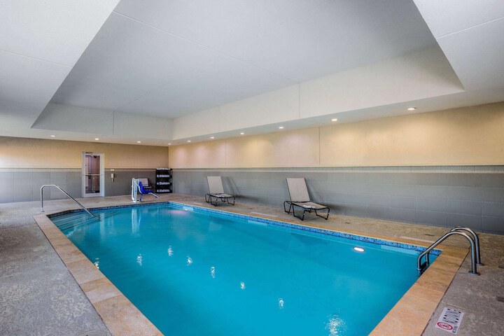 Pool 5 of 34