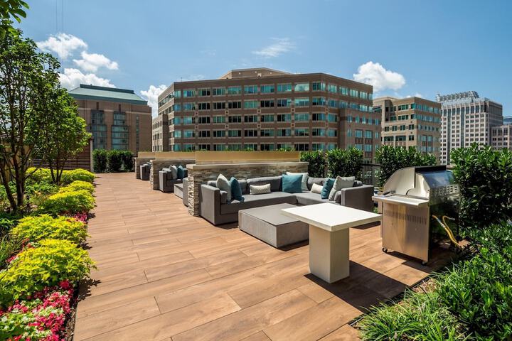 Global Luxury Suites at Reston Town Center