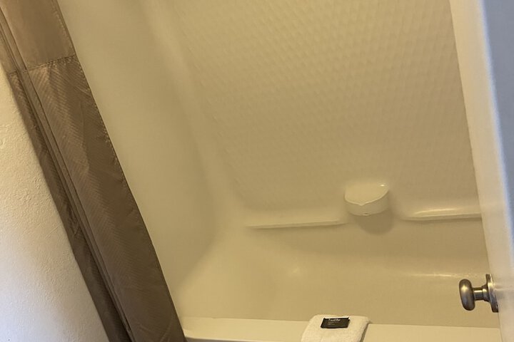 Room 11 of 22