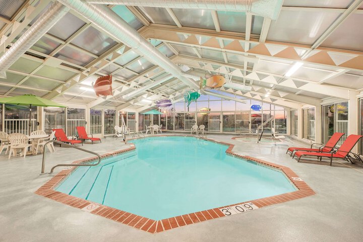 Pool 8 of 32