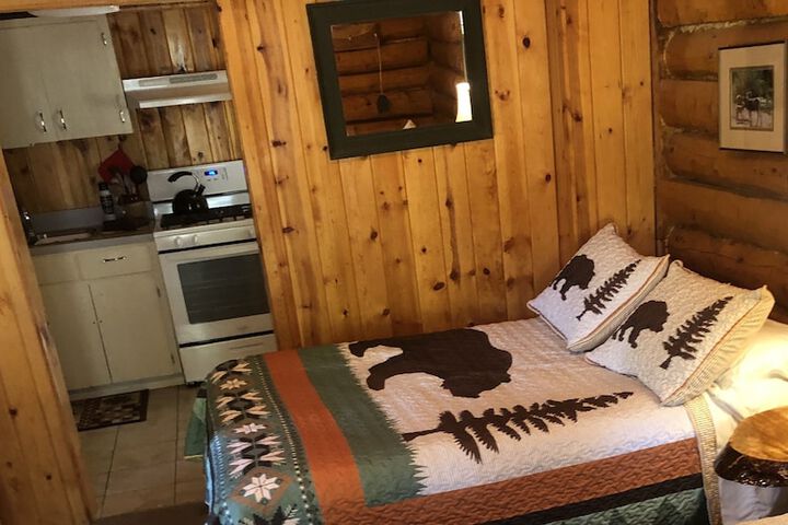 Carlo Creek Cabins