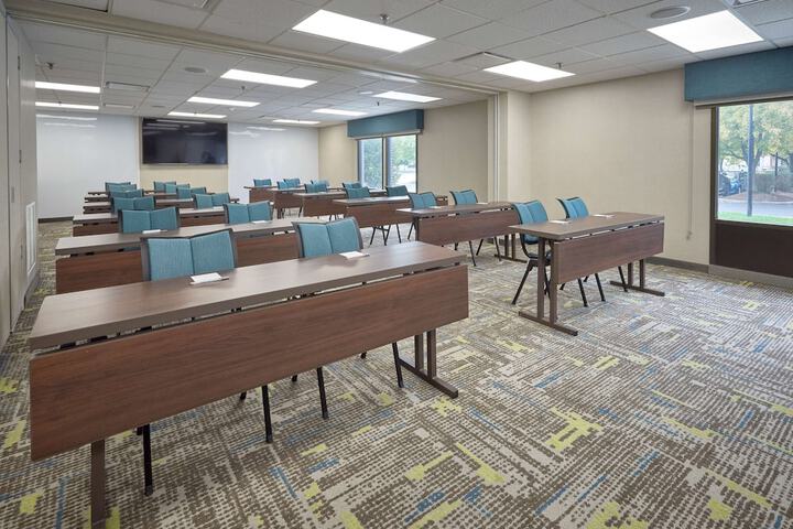 Hampton Inn by Hilton Harrisburg West