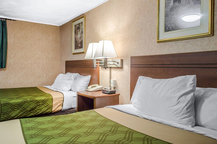 Econo Lodge Bellefonte I-99