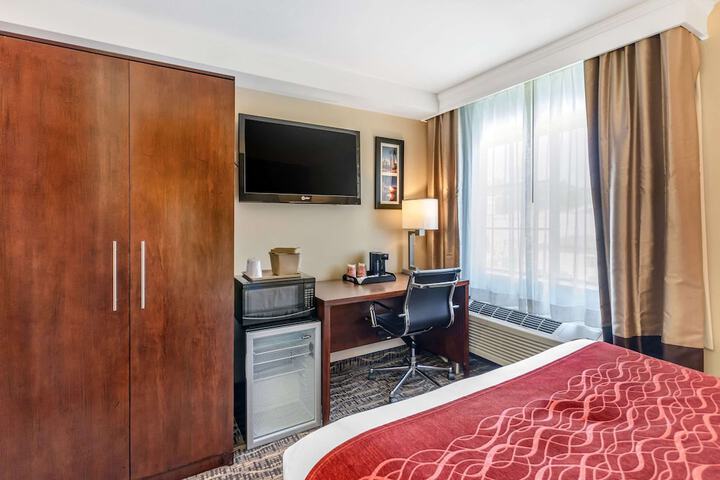 Room 25 of 34