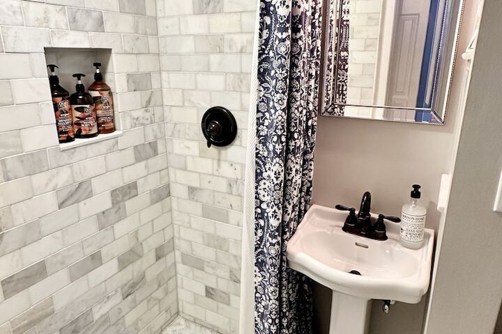 Room 11 of 62