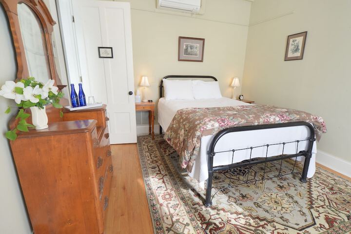 Room 42 of 92