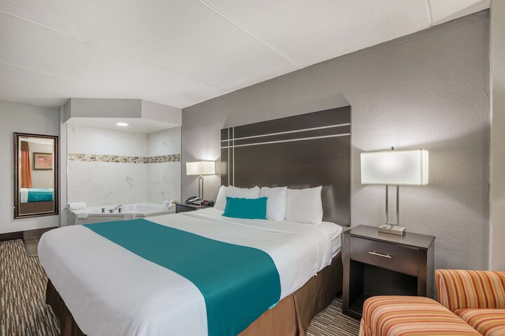 Best Western Waukesha Grand