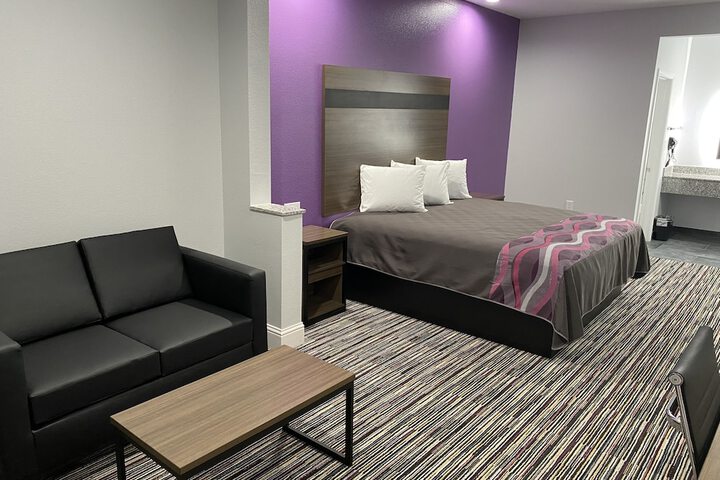 Room 14 of 23