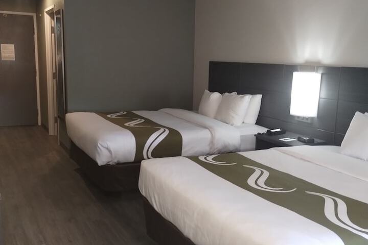 Room 72 of 127