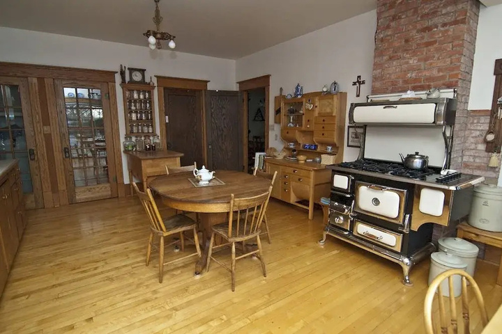 Sproule Heritage Bed & Breakfast