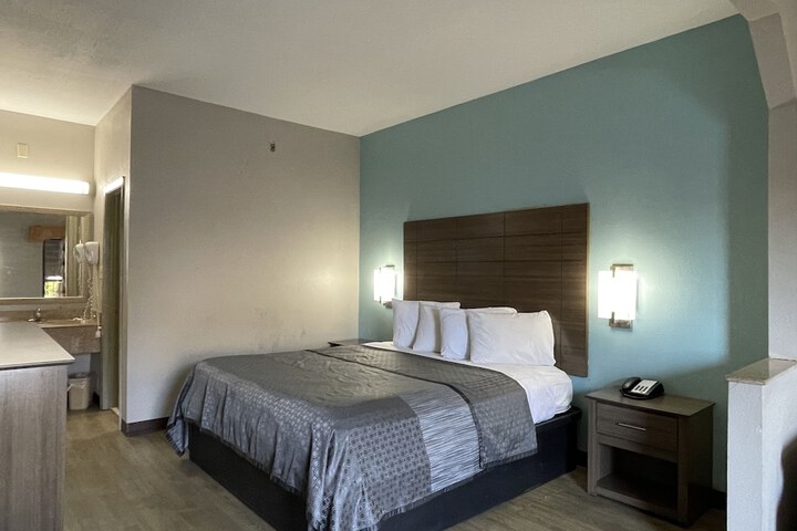 Room 19 of 41
