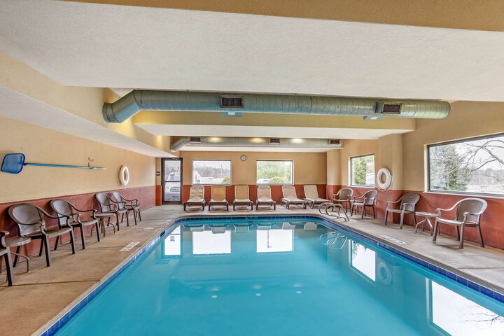 Pool 5 of 39