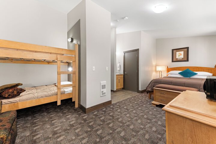 Room 37 of 46