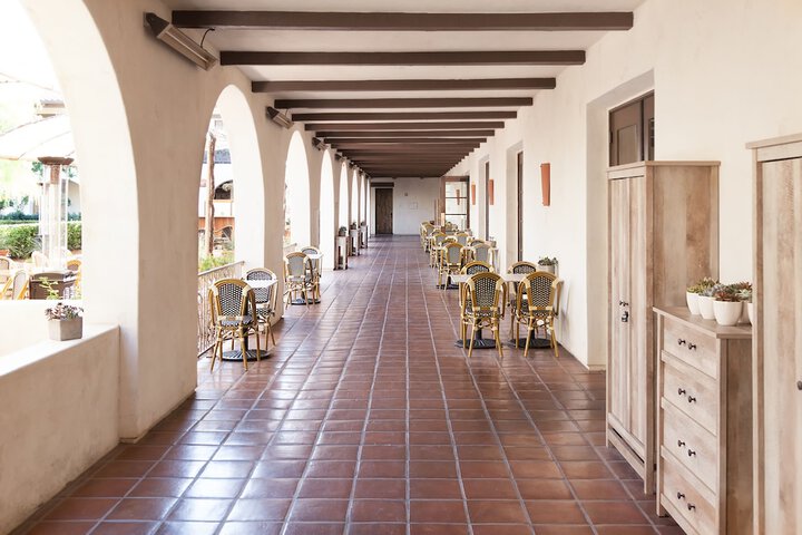 Ballroom/Hall 53 of 57