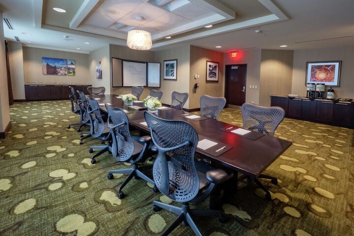 Hilton Garden Inn Buffalo Downtown