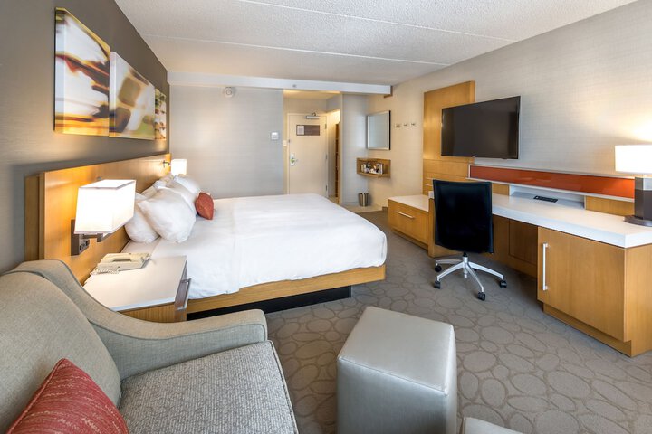 Room 13 of 49