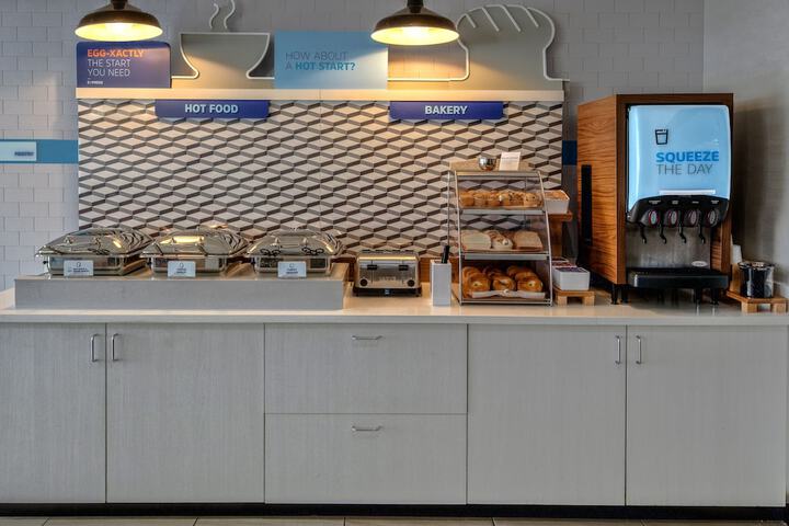 Holiday Inn Express Hotel & Suites Cookeville by IHG