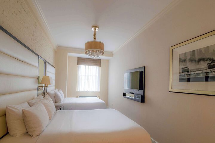 Room 20 of 31