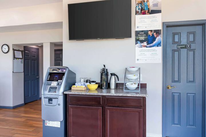 Days Inn by Wyndham Wrightstown McGuire AFB / Bordentown