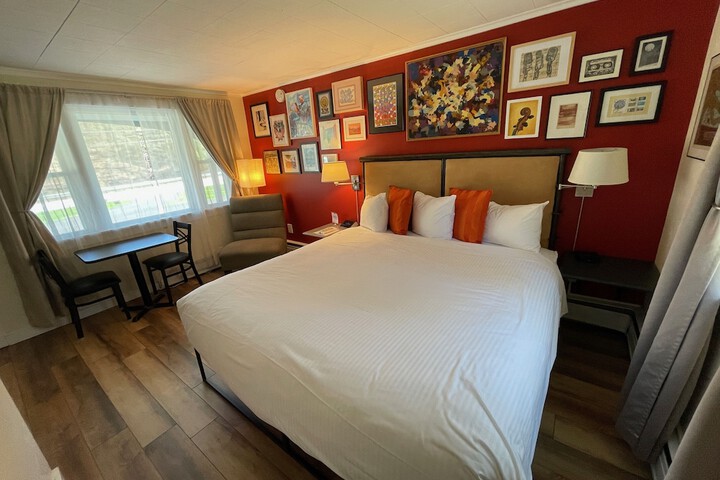 Sleep Woodstock Motel
