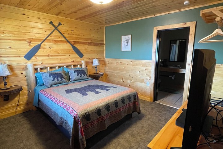 The Fishing Bear Lodge